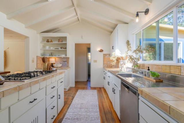 95 Corona Way, Carmel CA: https://media.crmls.org/mediaz/97c64780-57ec-431b-b6a9-497d0f1aaa5e.jpg