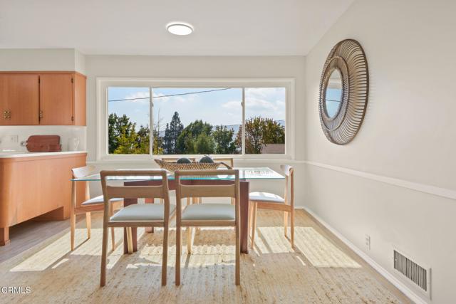 Detail Gallery Image 15 of 54 For 2702 Orange Ave, La Crescenta,  CA 91214 - 3 Beds | 2 Baths