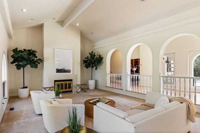 1035 Macadamia Drive, Hillsborough CA: https://media.crmls.org/mediaz/97c770e1-6878-4dd3-be78-20a95db4a453.jpg