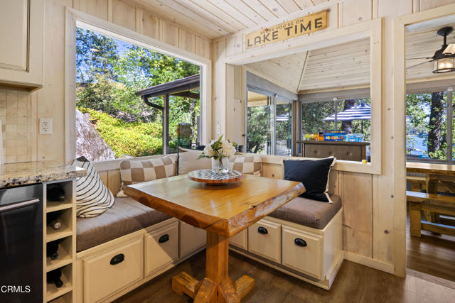 54186 Road 432, Bass Lake CA: https://media.crmls.org/mediaz/97c775fa-45bf-4e00-ab73-1f66786045c2.jpg