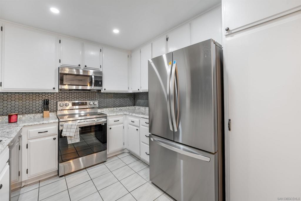 6747 Friars Road - photo 15