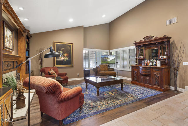 Detail Gallery Image 8 of 49 For 6228 Watertree Ct, Agoura Hills_2,  CA 91301 - 4 Beds | 3 Baths