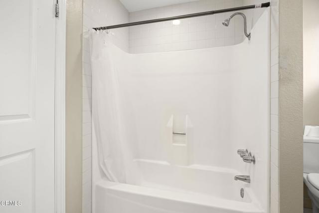 691 County Square Drive, Ventura CA: https://media.crmls.org/mediaz/97c869bd-0963-48e3-85ee-5aecd1fa063d.jpg