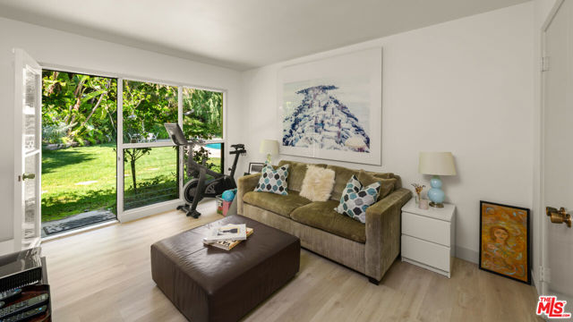 11556 Bellagio Road, Los Angeles CA: https://media.crmls.org/mediaz/97c8fc3a-78f5-489e-b9f6-8d0dbb520f04.jpg