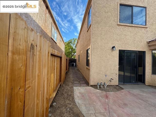 1024 Burnham Dr, Pittsburg CA: https://media.crmls.org/mediaz/97c97ed9-a55f-4d4e-a59c-7f380f9bcc64.jpg