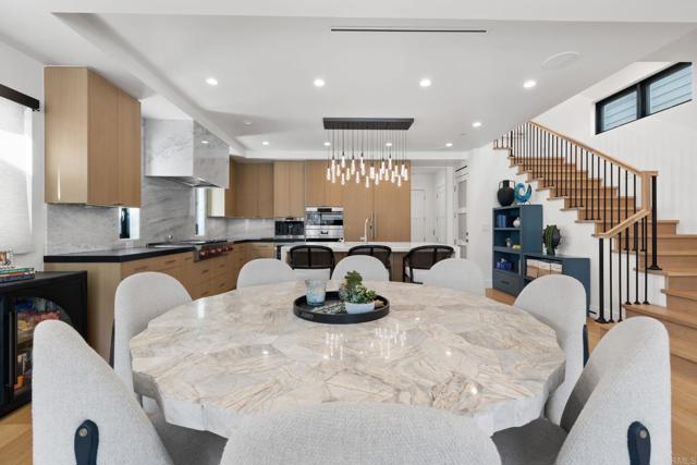 Detail Gallery Image 13 of 72 For 119 41st St, Newport Beach,  CA 92663 - 3 Beds | 5 Baths