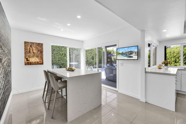 70880 Sunny Lane, Rancho Mirage CA: https://media.crmls.org/mediaz/97cb7a13-7df7-4322-ac9c-302cea7d039e.jpg