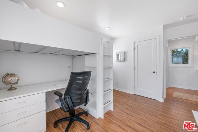 8221 Delgany Avenue, Playa del Rey CA: https://media.crmls.org/mediaz/97cbaa46-7c95-412b-ad0f-9f488bf72929.jpg