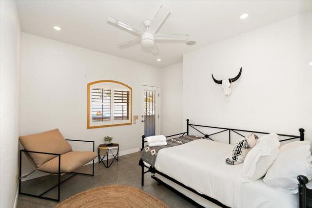 6207 Red Bluff Avenue, Yucca Valley CA: https://media.crmls.org/mediaz/97cbacf5-3286-41a7-a545-ee769b294709.jpg