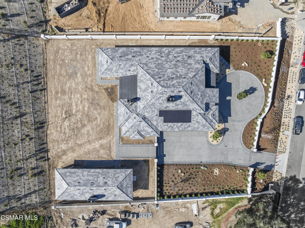 https://media.crmls.org/mediaz/97cd6907-b232-4f99-97a4-b0febf8c65a4.jpg?preset=X-Large