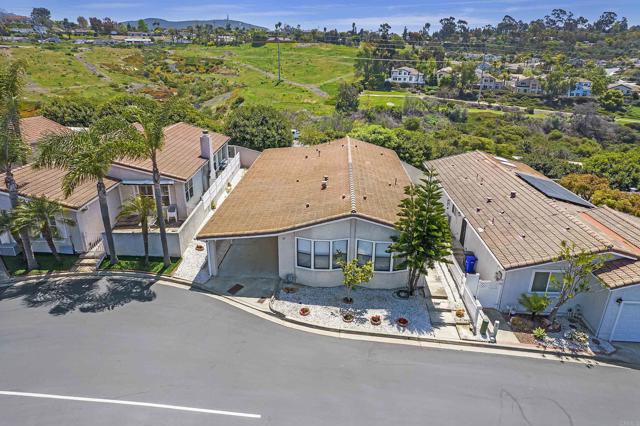 2010 W San Marcos Boulevard, San Marcos CA: https://media.crmls.org/mediaz/97cda44f-a865-4925-afcd-d916375cdd79.jpg