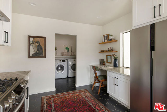5361 Oakland Street, Los Angeles CA: https://media.crmls.org/mediaz/97cf5563-1a75-466f-ad32-a1bd8e156adf.jpg