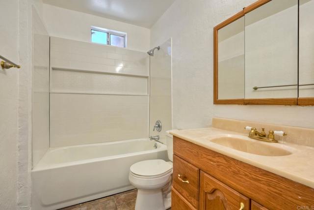 Home for Sale in Valley Center