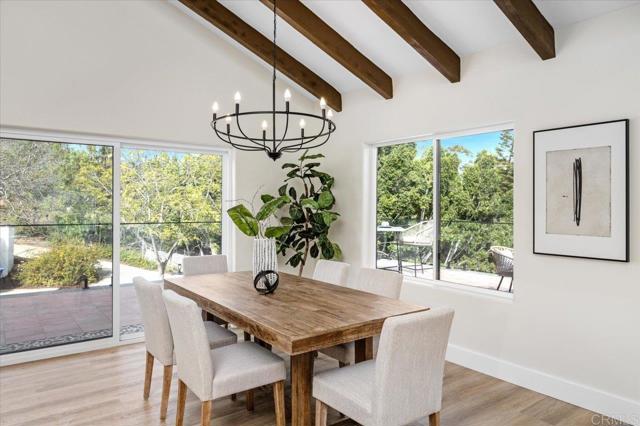 Detail Gallery Image 5 of 58 For 2918 Fairview Dr, Vista,  CA 92084 - 4 Beds | 3 Baths