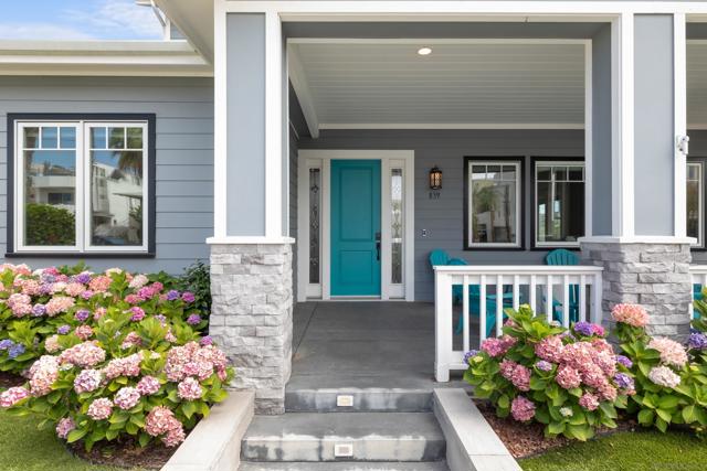 839 Reed Avenue, Pacific Beach (San Diego) CA: https://media.crmls.org/mediaz/97cfb623-3580-4e4b-9262-689688e9d091.jpg