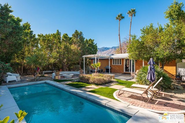 2072 Arnico Street, Palm Springs CA: https://media.crmls.org/mediaz/97cfe513-a4d7-4b68-a7d0-a284d2008976.jpg