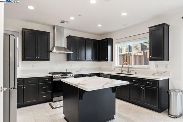 Image 13 of 28 For 2526 Modena Dr