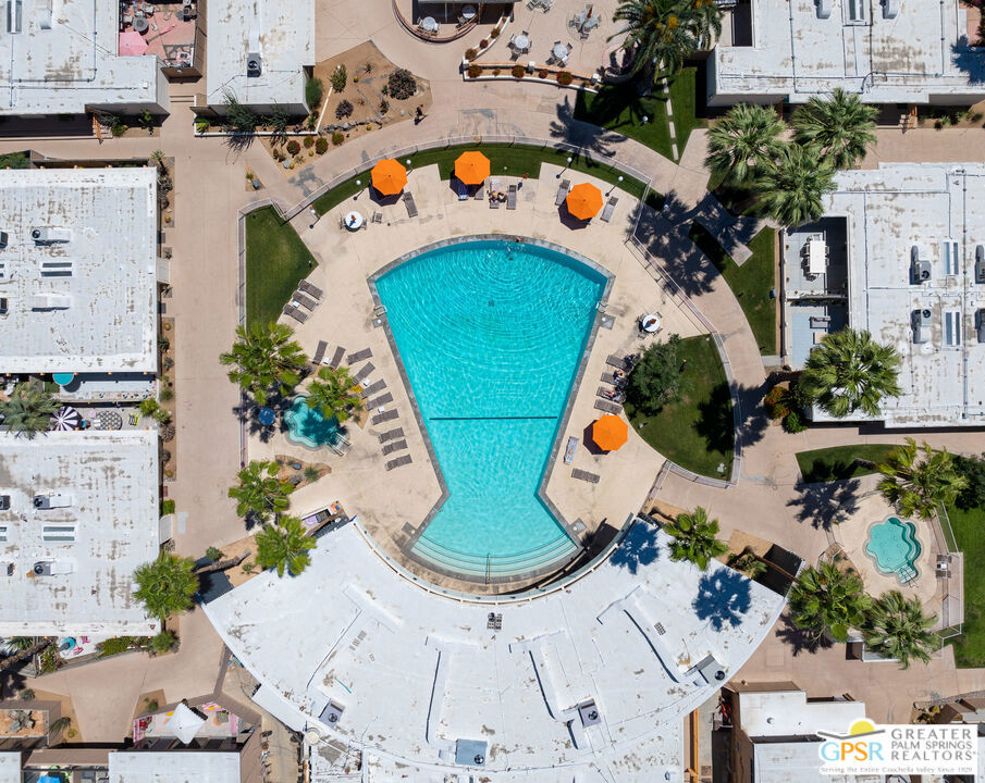 https://media.crmls.org/mediaz/97d188bc-698f-47df-8bb9-a9daa78fac18.jpg?preset=X-Large