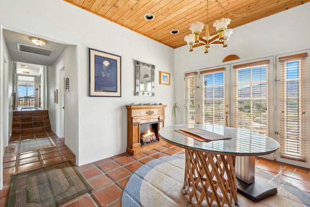 48600 Coyote Road, Palm Desert CA: https://media.crmls.org/mediaz/97d1da3f-5069-425d-ada3-3f6766a24f54.jpg
