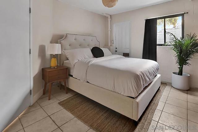 9586 Alto Dr, La Mesa CA: https://media.crmls.org/mediaz/97d23511-c529-4fdd-82e7-37cb2b73a8b5.jpg