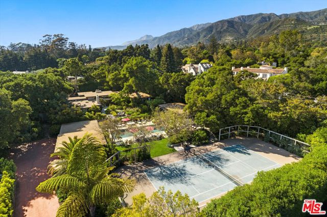 655 Oak Springs Lane, Santa Barbara CA: https://media.crmls.org/mediaz/97d28b3e-7d66-407b-a691-15ec6873bace.jpg