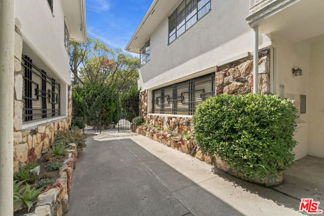 927 3rd Street