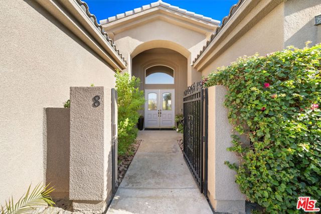 8 Dickens Court, Rancho Mirage, CA 92270