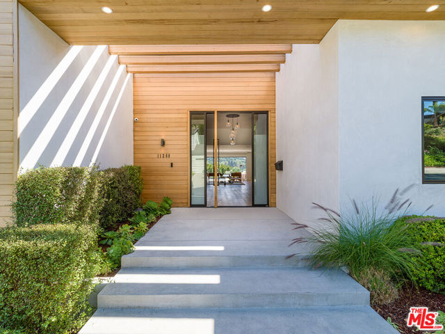 11288 DONA LISA Drive photo 2