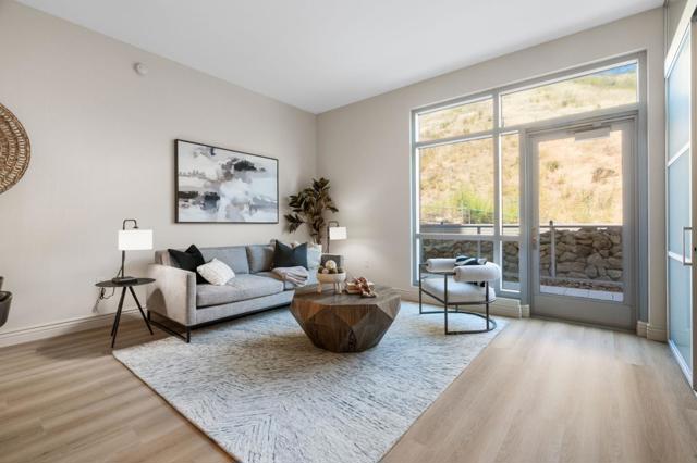 1 Mandalay Place, South San Francisco CA: https://media.crmls.org/mediaz/97d44ef2-b10f-4a10-8a04-244892c93c00.jpg