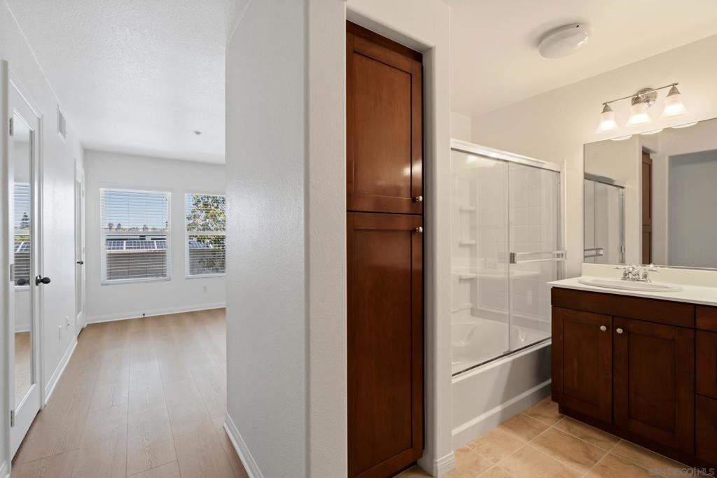 3538 Shoreline Bluff Lane - photo 10