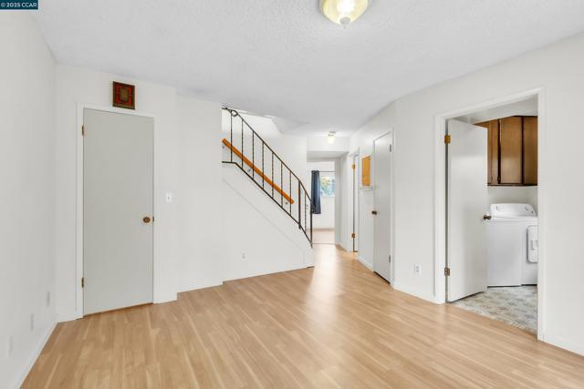 116 Falmouth Ct, Aptos CA: https://media.crmls.org/mediaz/97d4d20d-4b69-463c-85f0-17cc760f520f.jpg
