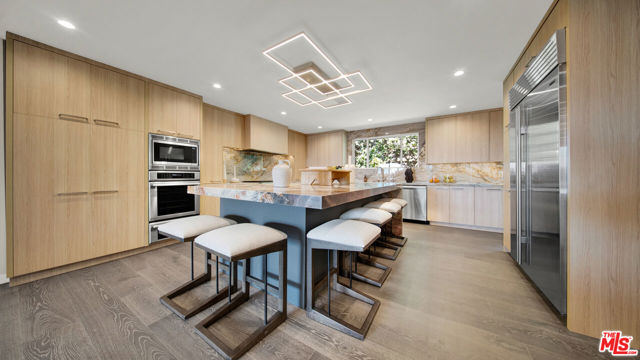 Drew Fenton | 11601 Bellagio Road Los Angeles CA | MLS: 7559870