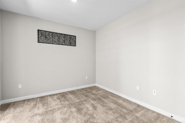 Detail Gallery Image 8 of 72 For 1856 Focus Dr, Chula Vista,  CA 91915 - 4 Beds | 3/1 Baths