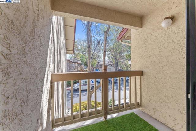 968 Huntington Terrace, Fremont CA: https://media.crmls.org/mediaz/97d69ad6-07c5-4b79-b87a-15377db01a60.jpg