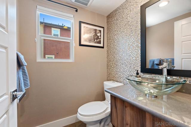 7839 Inception Way, San Diego CA: https://media.crmls.org/mediaz/97d6ed2a-60f0-4278-82bf-40e09a9c1079.jpg