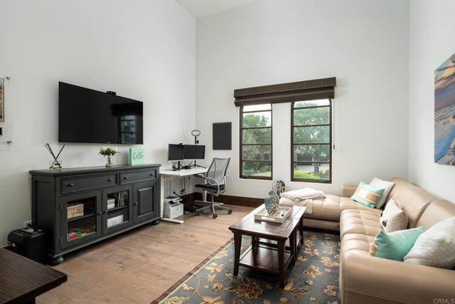 Image 17 of 40 For 18411 Calle La Serra