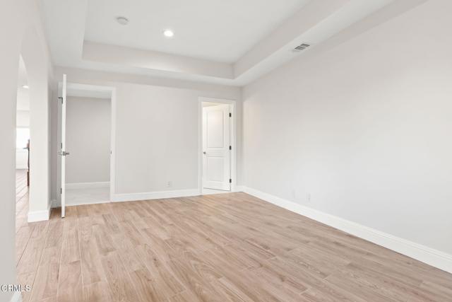 Detail Gallery Image 28 of 68 For 920 Glen Oaks Bld, Pasadena,  CA 91105 - 3 Beds | 3/1 Baths