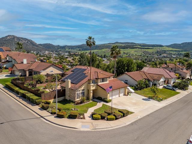 Detail Gallery Image 1 of 1 For 13891 Deanly Way, Lakeside,  CA 92040 - 4 Beds | 3 Baths