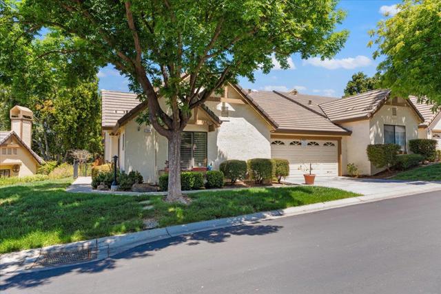 7886 Moorfoot Court, San Jose CA: https://media.crmls.org/mediaz/97dc0c9d-5764-4047-b2f5-68a54850c58f.jpg