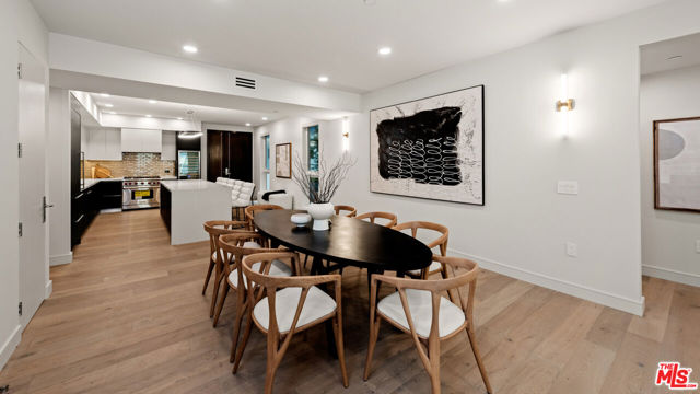 Drew Fenton | 505 S Barrington Avenue Los Angeles CA | MLS: 7082117