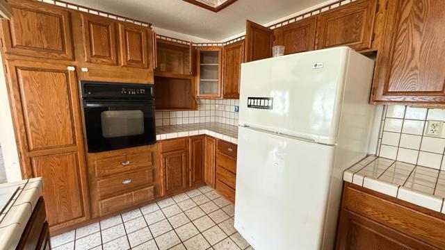 271 Paul Avenue, Salinas CA: https://media.crmls.org/mediaz/97dd6373-fd62-432d-a2b8-3c7e2ea4a7ff.jpg