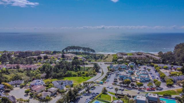 158 Tiburon Court, Aptos CA: https://media.crmls.org/mediaz/97dd95df-be64-4ea5-bbe5-8dc9e7fa8e99.jpg