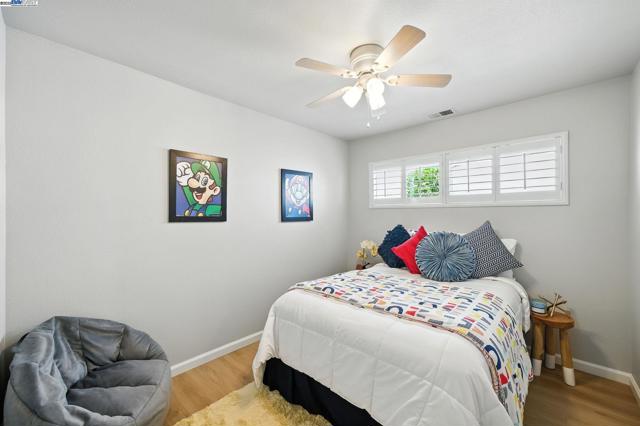 15740 Via Sonata, San Lorenzo CA: https://media.crmls.org/mediaz/97de5e12-0768-4d88-abdd-cd951fce3c8b.jpg