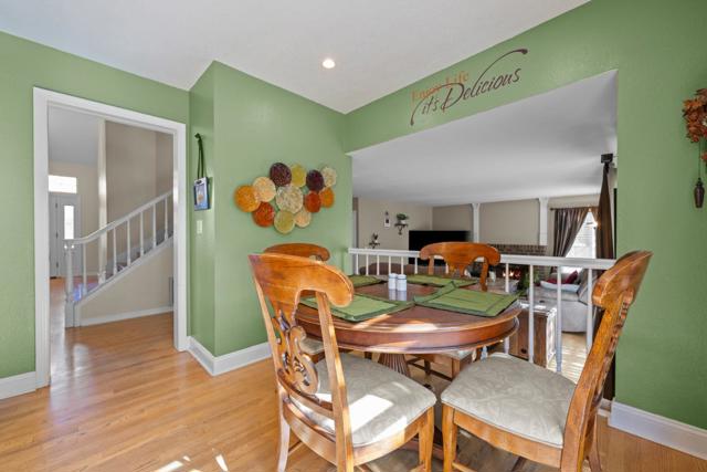 151 Tierra Del Sol, Hollister CA: https://media.crmls.org/mediaz/97de7dc9-b6af-4176-b888-1878affbb08b.jpg