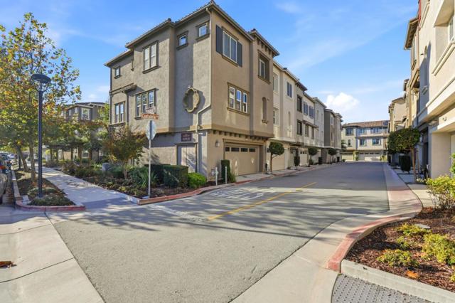 17985 Cantabria Lane, Morgan Hill CA: https://media.crmls.org/mediaz/97de84a8-8e82-4cfb-a785-d97458f43dd2.jpg