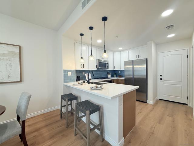 17070 Calle Trevino, San Diego CA: https://media.crmls.org/mediaz/97dea16a-56cc-40ac-9ee4-278c704570d1.jpg