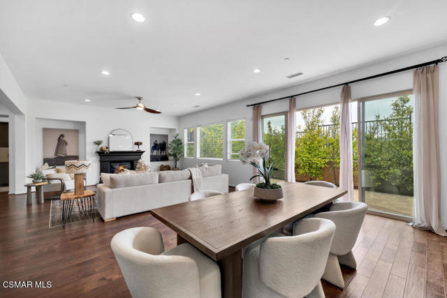 4968 Princess Drive, Agoura Hills CA: https://media.crmls.org/mediaz/97dec9f5-b863-4cb2-bebe-fad02f0627ac.jpg