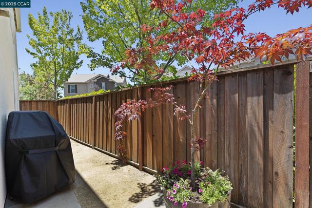 1560 Craiglee Way, San Ramon CA: https://media.crmls.org/mediaz/97df0fb4-4f9a-4fd1-9086-f962d114f4da.jpg