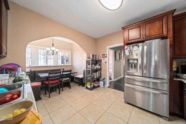 Detail Gallery Image 6 of 24 For 1935 Maine Ave, Long Beach,  CA 90806 - 3 Beds | 2 Baths