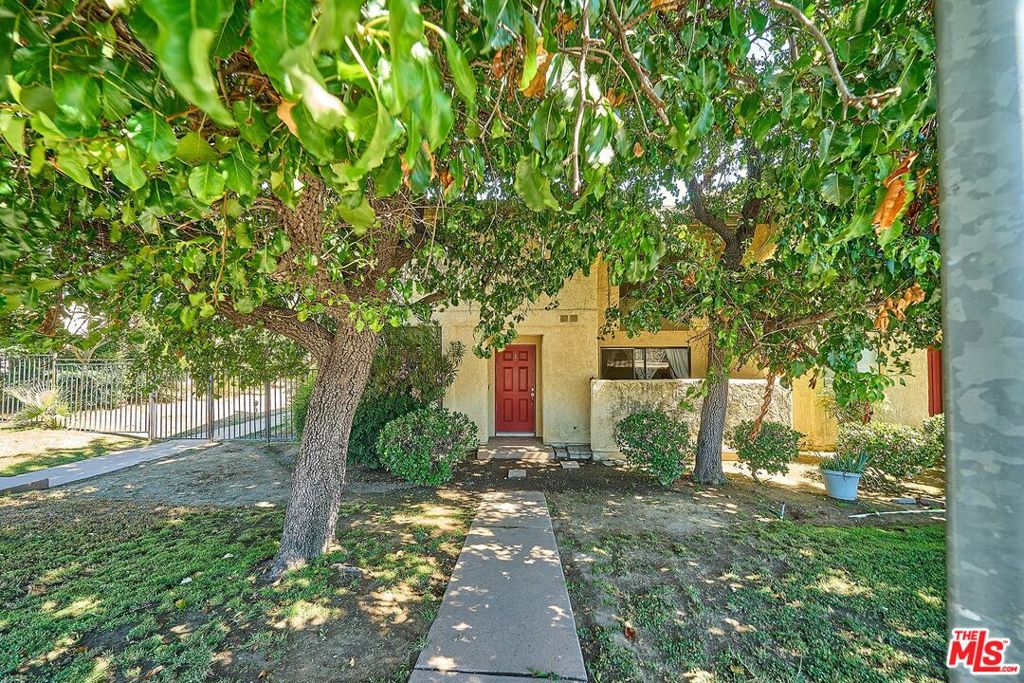 20807 Roscoe Boulevard #1